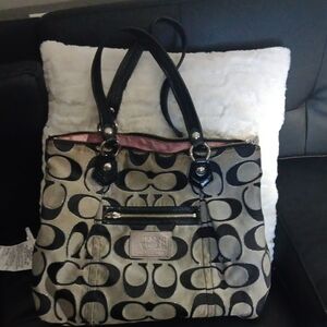 Coach Stylish Black and Gray Women's Tote Bag